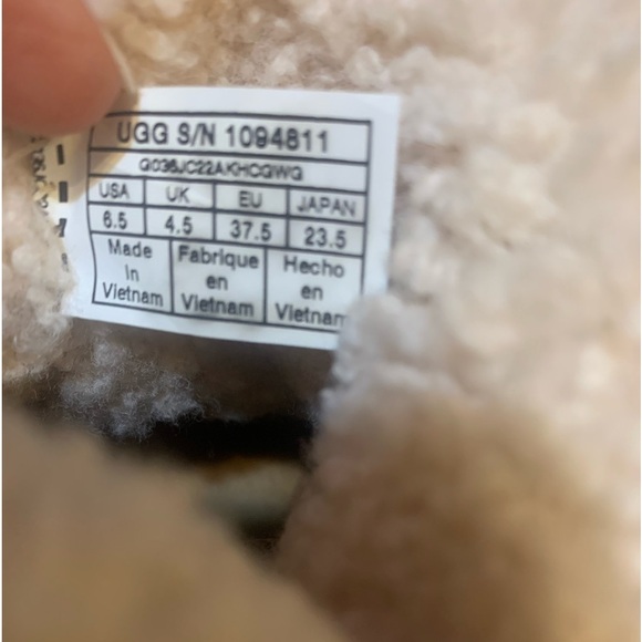 UGG Mika Classic Genuine Shearling Sneaker Boot in Chestnut 6.5 - Picture 11 of 12